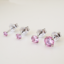 Charger l'image dans la galerie, Boucles d'oreilles puces en argent 925 avec oxyde de zirconium rose
