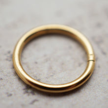 Charger l'image dans la galerie, Clicker simple "OCTAVE" 1.2mm- acier L316 PVD Gold