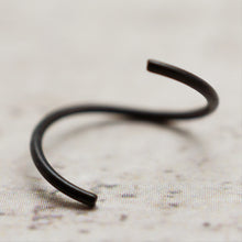 Charger l'image dans la galerie, Piercing anneau nez simple- Acier PVD Noir