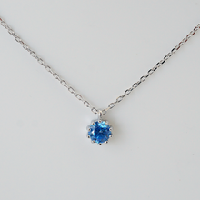 Charger l&#39;image dans la galerie, Collier en argent 925 avec oxyde de zirconium bleu glacial
